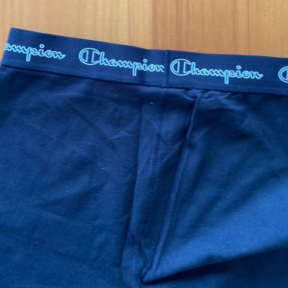 Woman’s black athletic leggings size small by Champion - Picture 4 of 10